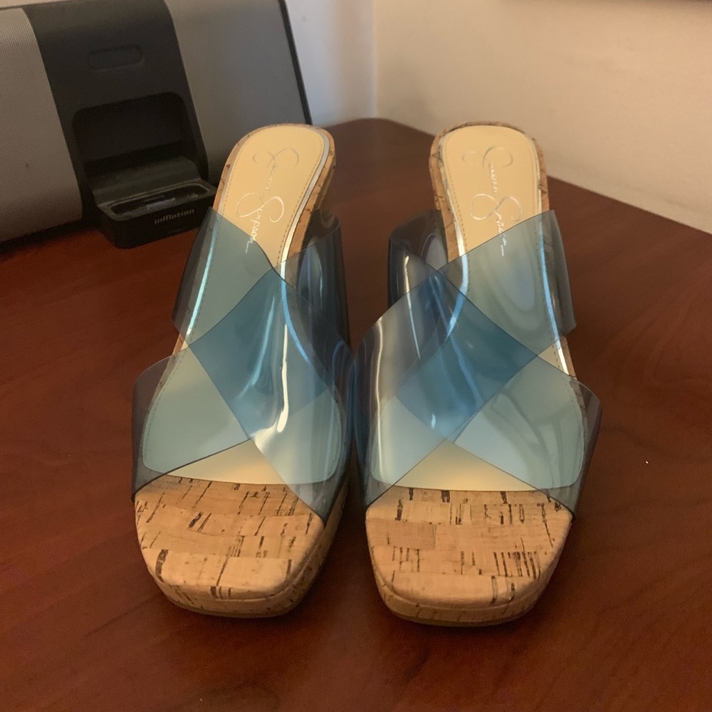 Brand new wedge. Size 9M/40